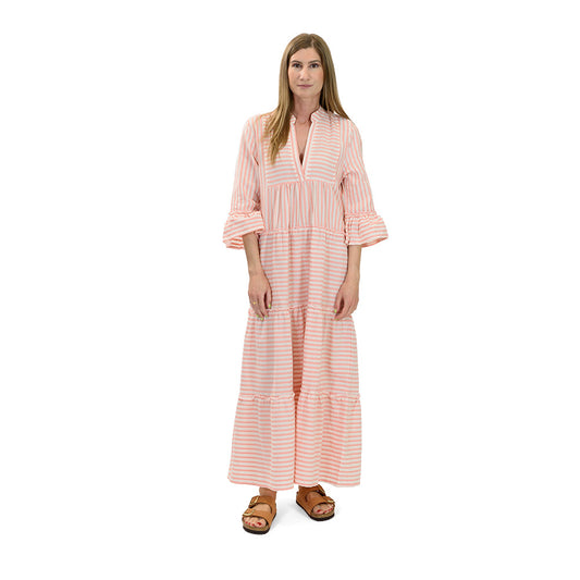 The perfect summer dress from Striped Peach. The stylish maxi dress is made of high quality 100% Cotton, which makes it comfortable to wear. The adorable design and vibrant hue will guarantee you a flattering look.