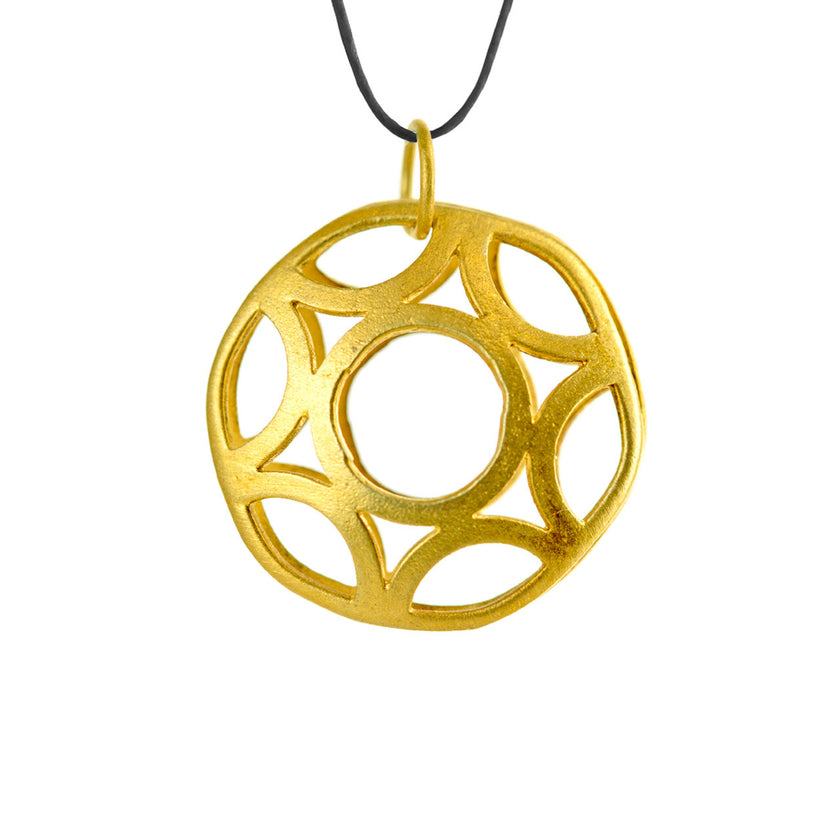 Geometric Circle, Pendant in Gold-plated Silver, Black Lace