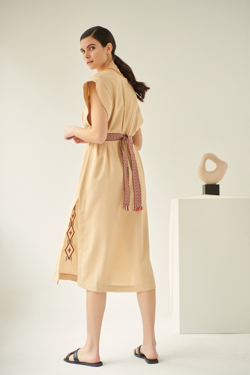 Lysimachia, Linen Dress in Caramel, Embroidered detail view