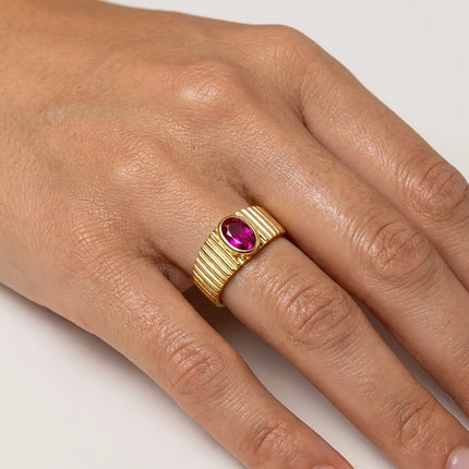 Close up of doric ribbon ring