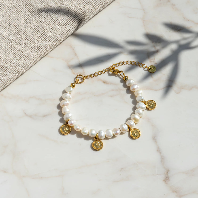 Asteria Pearl Coin Bracelet detail view